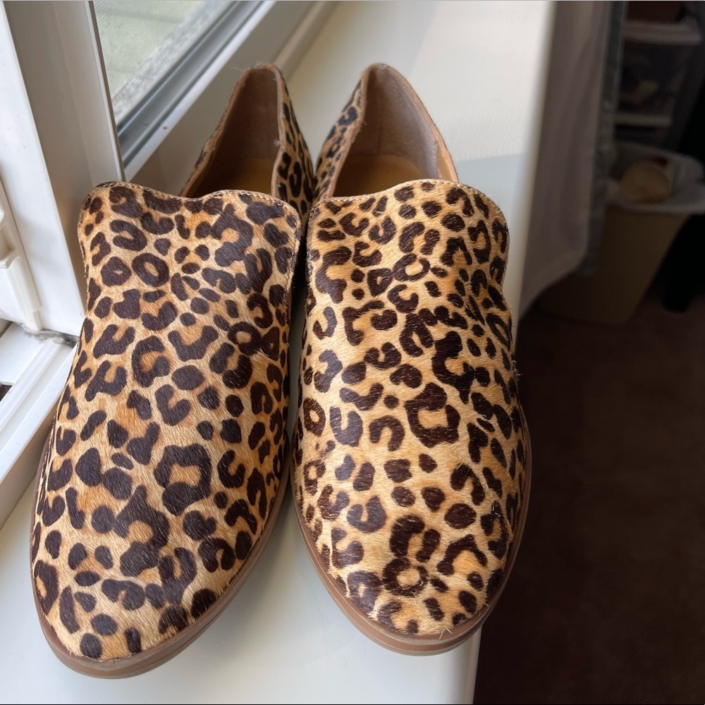 Crown Vintage Leopard Print Loafers Size: 6.5